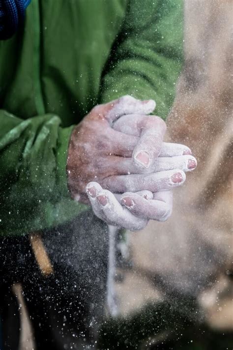 Ultimate Guide to Bouldering | Extreme Sports Guide