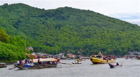 Talim Island parish holds grand fluvial procession | CBCPNews