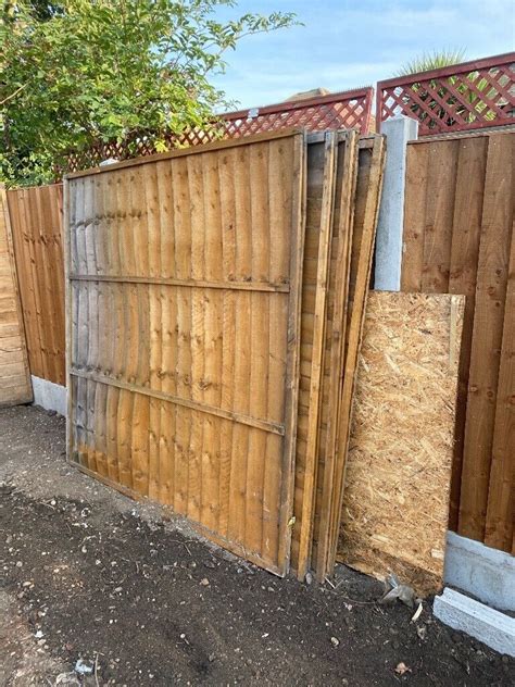 GOOD CONDITION Six 6x6 fence panels, two 5x6 and 1 3x6 panels | in ...