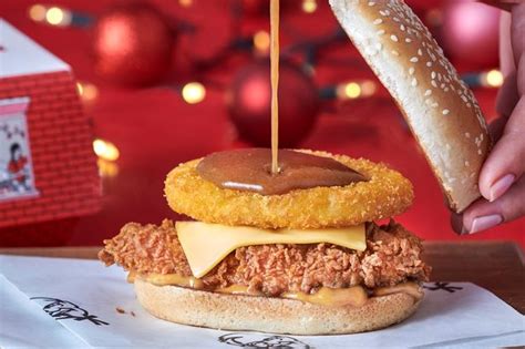 KFC's Christmas 2020 menu includes a brand new burger that you pour gravy onto - Mirror Online