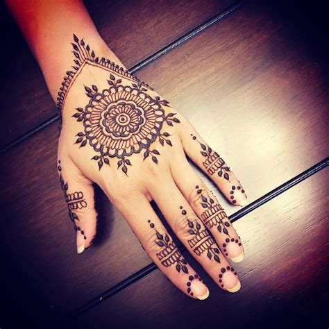 50+ Simple Mehndi Designs Collection 2018 - How to Draw Them at Home