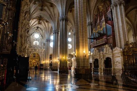 The Two Cathedrals of Zaragoza, Spain - Travel Past 50