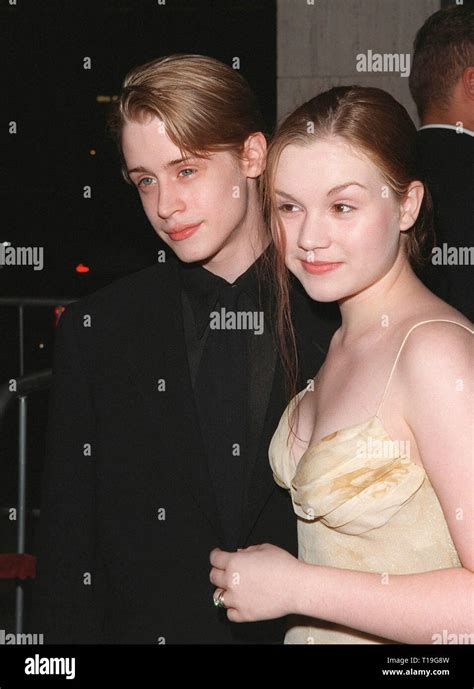 LOS ANGELES, CA - October 7, 1998: Actor MACAULAY CULKIN & actress wife ...