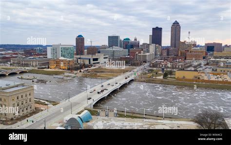 Iowa city skyline hi-res stock photography and images - Alamy