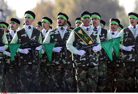 IRAN MILITARY PARADE - Foreign Policy Blogs