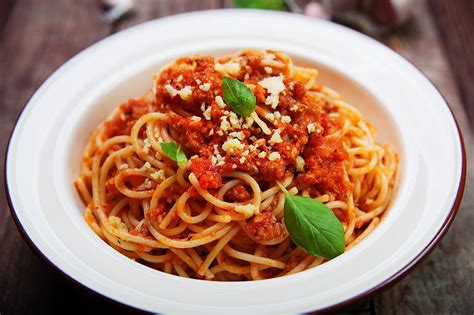 Simple Savoury Mince Pasta - Royco® Recipes