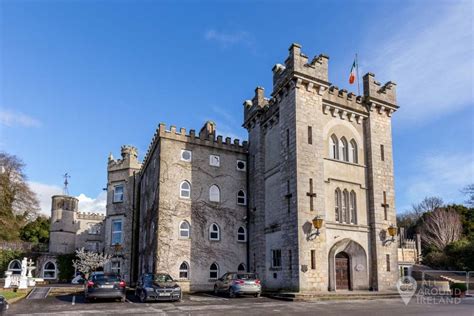 5 REASONS TO STAY AT CABRA CASTLE • All Around Ireland