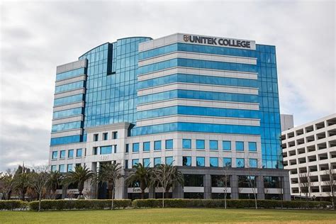 Unitek College: Concord Campus | Healthcare Colleges in Concord, CA | Campus, Concord, Modern ...