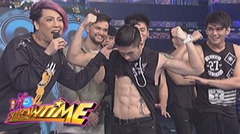 It's Showtime: Hashtags' abs | Mannequin Challenge - video Dailymotion