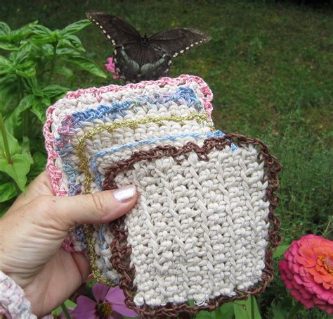 EasyMeWorld: How To Make Crochet Coasters - For Beginners