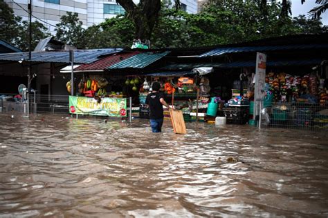 Kerajaan kaji punca, penyelesaian jangka panjang banjir kilat KL ...