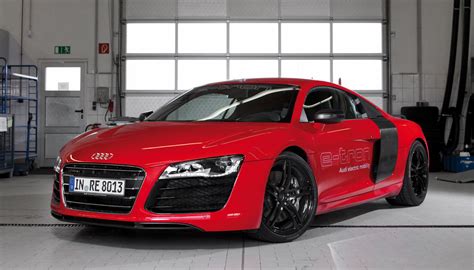 Audi: "R8 e-tron Electric Supercar Won't Go On Sale"