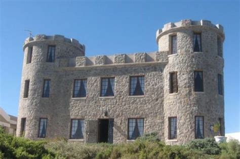 10 Interesting Stone Castles Facts | My Interesting Facts