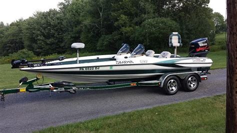 2001 Triton TR-21 Bass Boat for Sale in Summerhill, Pennsylvania Classified | AmericanListed.com