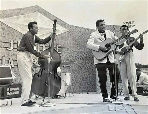 Johnny Cash and the Tennessee Three : r/OldSchoolCoolMusic