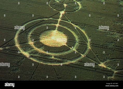 CROP CIRCLE, SIGNS, 2002 Stock Photo - Alamy