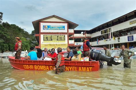 2022/26 "Malaysia’s Floods of December 2021: Can Future Disasters be ...