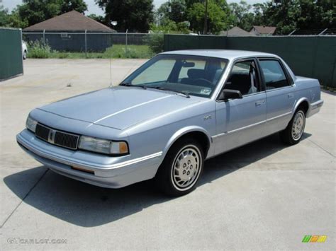 1996 Light Adriatic Blue Metallic Oldsmobile Cutlass Ciera SL Sedan ...