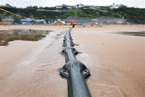 Microsoft and Facebook team up to build fastest underwater cable across ...