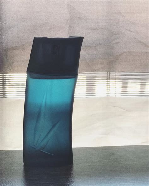 Kenzo pour Homme Kenzo cologne - a fragrance for men 1991