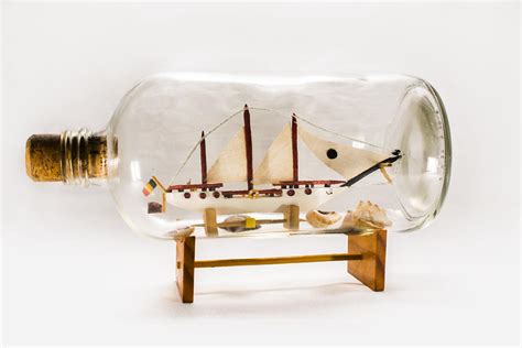 Ship in a Bottle – Do it yourself