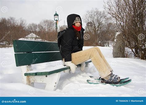 Donna Snowshoeing a Quebec City Fotografia Stock - Immagine di nave ...