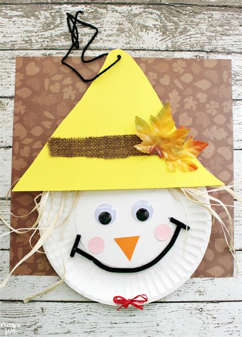 Learn how to make this Scarecrow Paper Plate Craft for Thanksgiving or ...