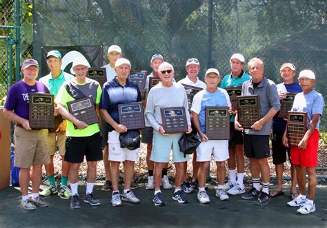 Suncoast Tennis celebrates winning teams