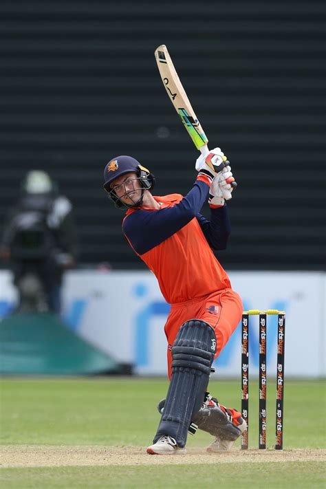 Scott Edwards of Netherlands hits a six | ESPNcricinfo.com