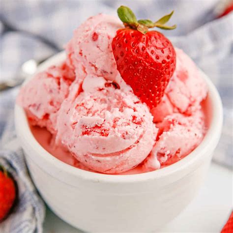 Strawberry Ice Cream Images