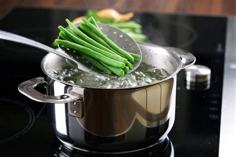 Blanching - How To Blanch Vegetables - Liana's Kitchen