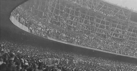 200,000 fans attend the opening match at the unfinished Maracanã ...