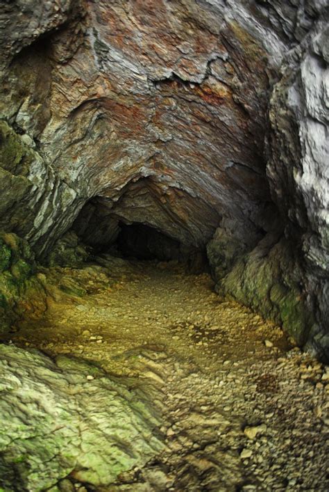 La grotte des Faux-Monnayeurs - Mouthier-Haute-Pierre | Caverna