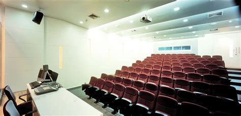 Gallery of Bangkok University International College and Art Gallery / OFFICE AT Co. - 6