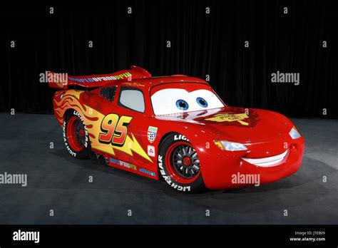 LIGHTNING MCQUEEN CARS 2 (2011 Stock Photo: 152750649 - Alamy