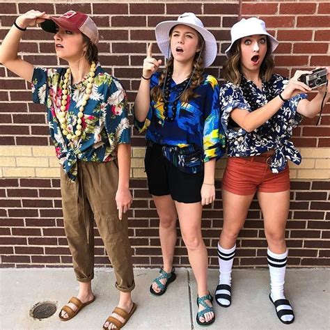 Tacky tourist day with mah girls also click the link in our bio to ...