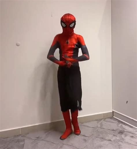 Fake Spiderman dancing - Video Meme