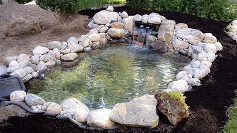 10 Stunning Backyard Ideas with Pond - Transform your Outdoor Space Today!