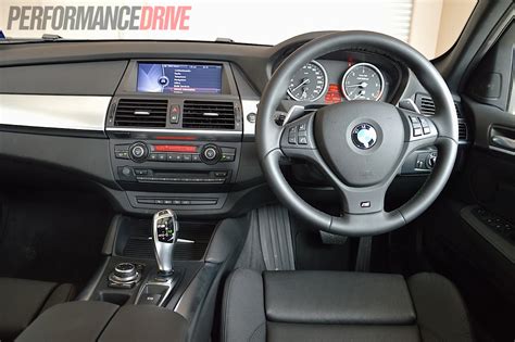 2012 BMW X6 M50d interior