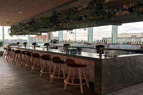 7 Toronto Rooftop Bars That Will Take You To New Heights