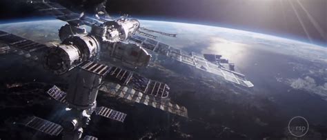 This is how Gravity's stunning Space Station reentry was made - SlashGear