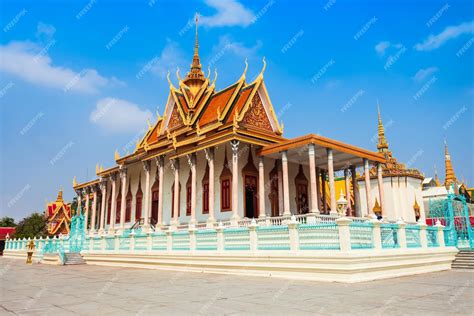 Premium Photo | Silver Pagoda in Phnom Penh