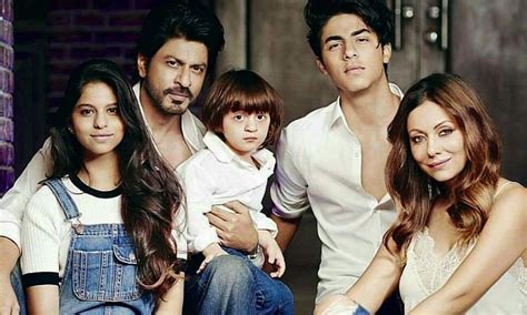 SRK And His Family: He Wants To Leave A House For His Children!