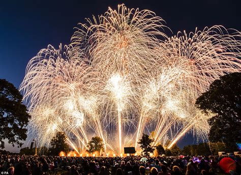 Banging night out: Britain's top fireworks firms battle to be crowned best pyrotechnic ...