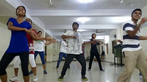 badtameez dil dance - YouTube