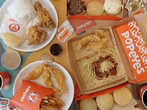 Popeyes Breakfast Hours, Menu, and Prices