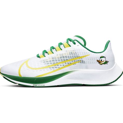 Nike releases new Oregon Ducks Pegasus 37 shoes: Are they a must-have, or will you pass ...