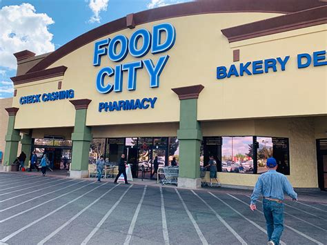 Food City Celebrates Grand Reopening Of Sierra Vista Store