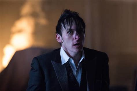 Gotham Season 1 Episode 22 Review: All Happy Families Are Alike - TV ...