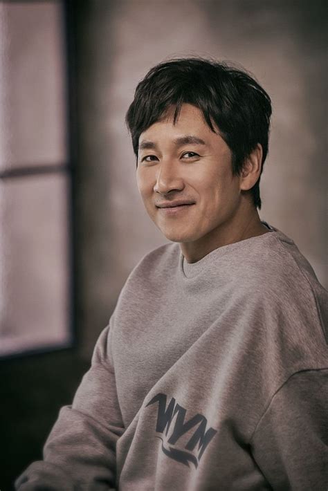 Actor Lee Sun Kyun passes away at 48- MyDramaList